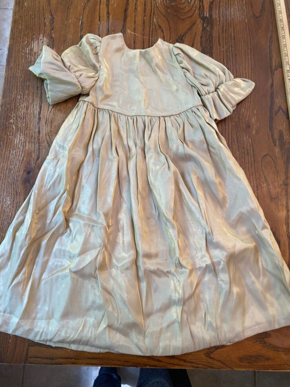Girls' Gold Metallic Party Dress with Puffed Sleeves Size 3-4